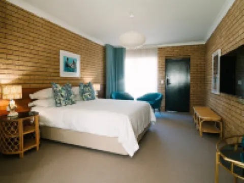Hara House Hotels in Bright