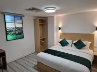 Crown House Hotels near South Park