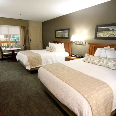 C'Mon Inn & Suites Fargo