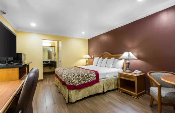 Cypress - Buena Park的Rodeway Inn