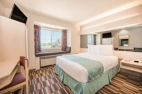 Microtel Inn & Suites by Wyndham Claremore Hotels in Claremore