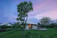 The Oberoi Vindhyavilas Wildlife Resort, Bandhavgarh - 5-Star