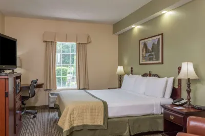 Baymont by Wyndham Lakeland Hotels in Lakeland