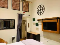 The Bull Inn Pub Hotels near Douai Abbey