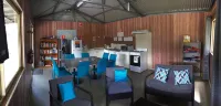 Acacia Caravan Park & Holiday Units Hotels in Ararat
