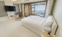Yeosu Sunset Hostel and Pension Hotels in Йосу