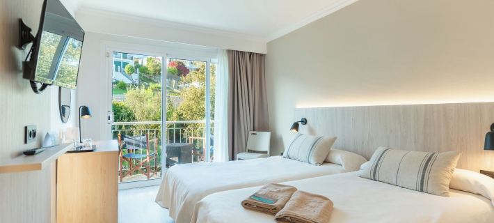 Minura Cala Galdana & Apartamentos d'Aljandar Hotéis em Menorca