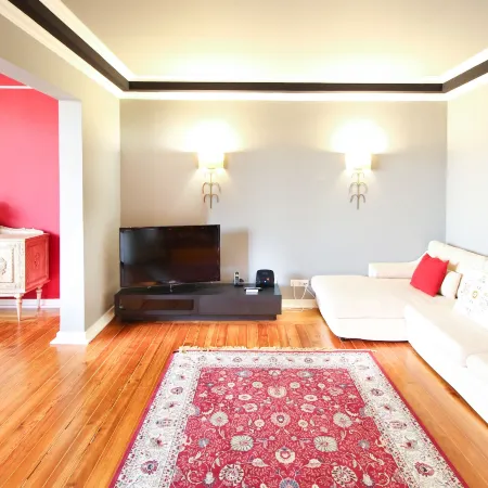 Cruz Apartments