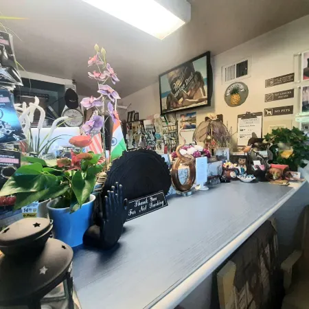 Harry's Mancave - A Vintage Motel on the Historic 395 Route - the New Star Motel Experience