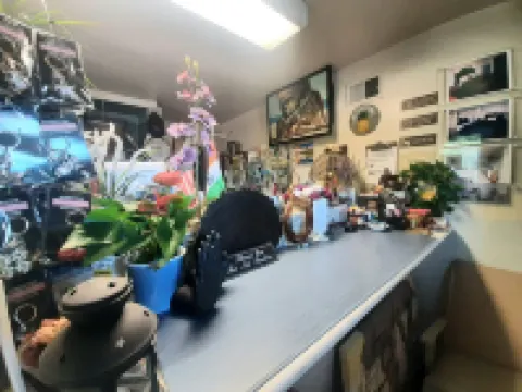 Harry's Mancave - A Vintage Motel on the Historic 395 Route - the New Star Motel Experience Hotels in 