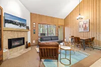 Scenic 1 Bedroom W/Loft at Mount Bachelor Resort!