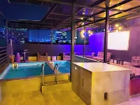 Icon Suites