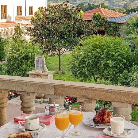 Apartamentos Spa Villa Pasiega