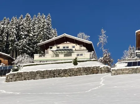 Chalet in Mittersill Near Ski Lift