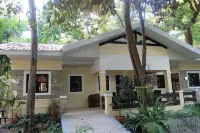 Lisland Rainforest Resort Hotels in Urdaneta