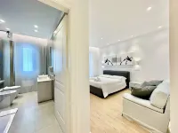 J&O' Luxury Suite
