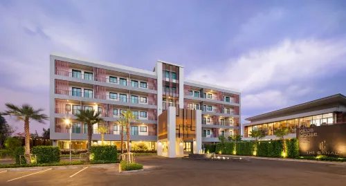 The Canal 304 Hotel & Residence Hotels in Si Maha Phot District