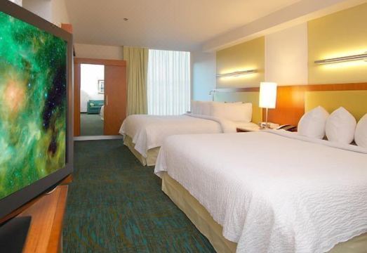 7. 스프링힐 스위트..