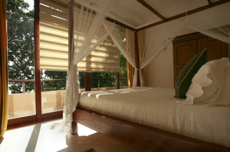 Sea Heart House on Koggala Lake Отели рядом с достопримечательностью «Stilt Fisherman»