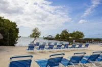 Ocean Pointe Suites at Key Largo - Beach