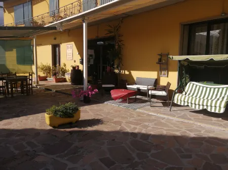 Residence la Mezzaluna Отели в г. Барга