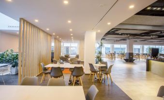 Planet One Hotel
