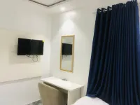 Laquinta Hotel by Juicebox