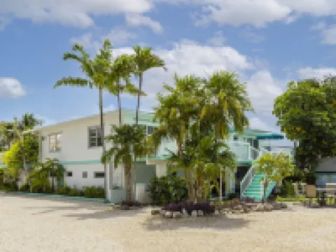 Gulf View Waterfront Resort Hotels in Marathon