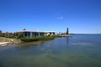 Anna Maria Island Bridge Port Beach Resort - 4성급