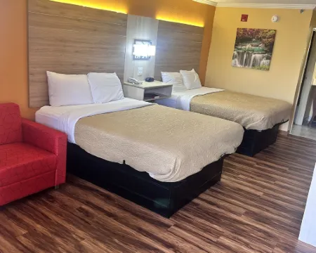 Home Town Inn & Suites Hotels in Crestview