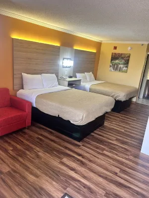 Home Town Inn & Suites Hotels in Crestview