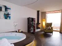 Der Birkenhof Spa & Genuss Resort - Hot Tub