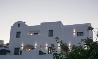 Amphitrite Suites Santorini Hotels in Mesaria