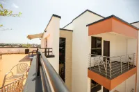 Executive One Bedroom Furnished Apartment in Accra Hotels in Kwashieman