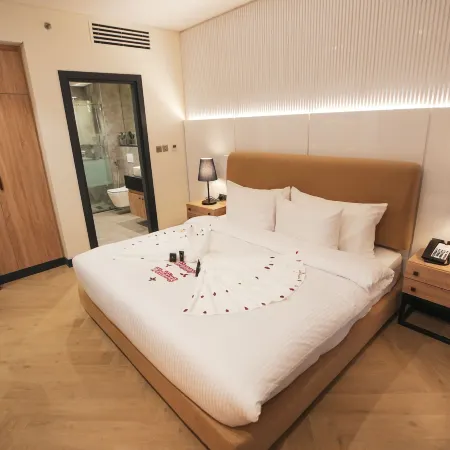 Royal Mansoura Residence Hotel Отели в г. Доха