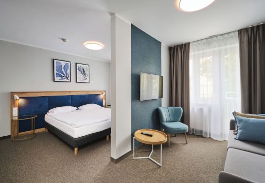 호텔 하로 토룬