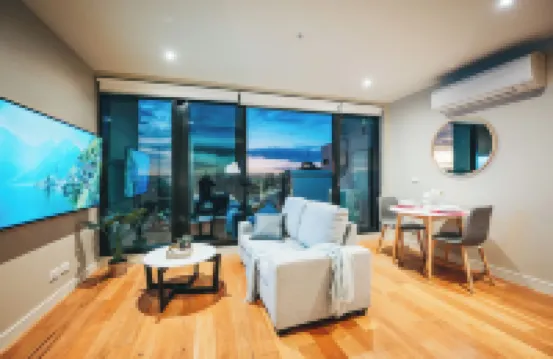 Molly's Little Apartments