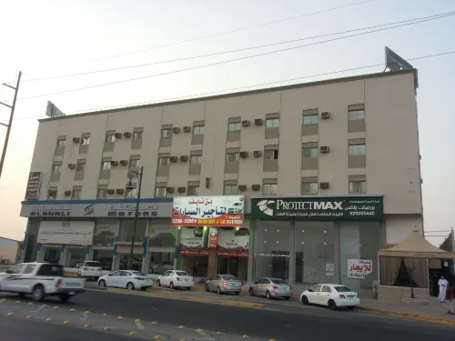 Al Eairy Serviced Apartments Company is a one person company Al Ahsa 2 - Parkplatz