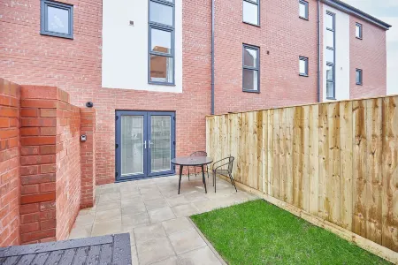 Host & Stay - 3 Queens Court