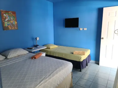 Hotel Montecristi near the Airport Hotels in 