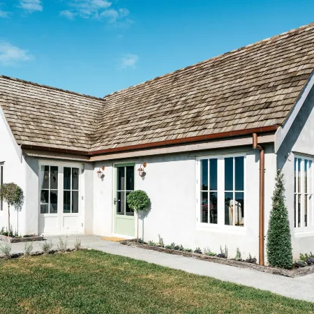 Mudbrick Cottages Отели рядом с достопримечательностью «Автобус Explorer Island Waiheke»