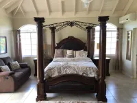 Retreat Guesthouse Luxury Suites - Gym