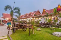 RaVorn Villa Boutique Hotel dekat 7.11.22