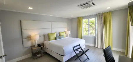 La Vue Boutique Hotel & Beach Club