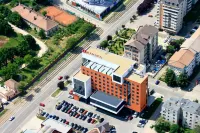 Ramada by Wyndham Oradea Отели в г. Бэйле Феликс