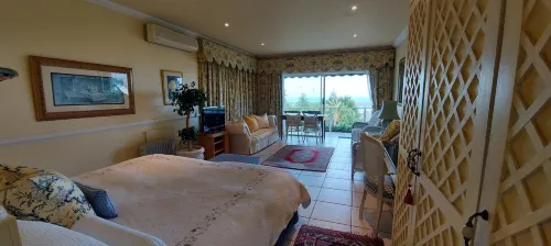 Roosboom Luxury Guest Studio - Upper Terrace One with Sea View, 2 Guets Capetown