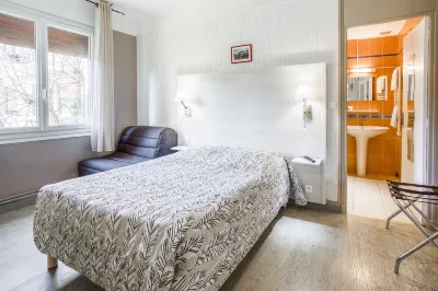 Le Provençal Hotels in Beaucaire