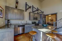 3B/2B Modern Downtown Moab Townhouse - Great Location