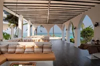 Shooting Star Boutique Hotel - parking