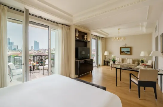 巴黎宮水療大酒店